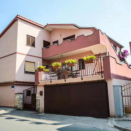 Apartments Ema プーラ エクステリア 写真