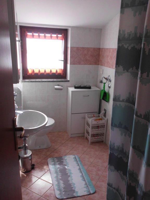 Apartments Ema プーラ 部屋 写真